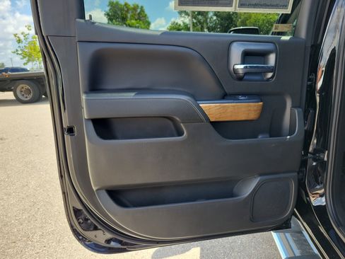 Used 2018 Chevrolet Silverado 1500 LTZ RWD image 14