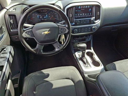 Used 2018 Chevrolet Colorado LT w/ Redline Special Edition AWD/4WD image 12