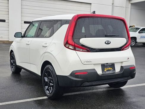 Used 2021 Kia Soul S image 3
