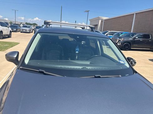 Used 2018 Volkswagen Tiguan SEL Premium FWD image 5