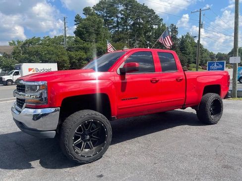 Used 2018 Chevrolet Silverado 1500 LT AWD/4WD image 4