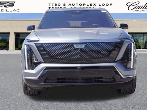 New 2026 Cadillac Vistiq Luxury AWD/4WD image 6