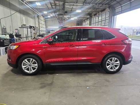 Used 2020 Ford Edge SEL w/ Convenience Package image 2