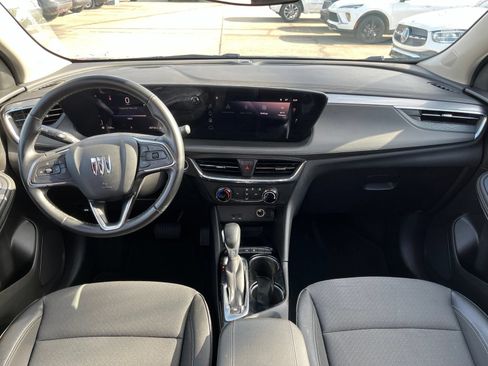 Used 2025 Buick Encore GX Preferred FWD image 9