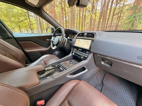 Used 2020 Jaguar F-PACE S AWD/4WD image 21