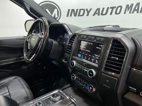 Used 2019 Ford Expedition Limited w/ Equipment Group 302A AWD/4WD image 20