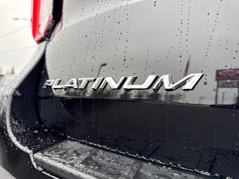 Used 2025 Ford Explorer Platinum w/ LUX Leather Package image 4