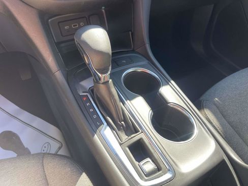 Used 2024 Chevrolet Equinox LT image 30