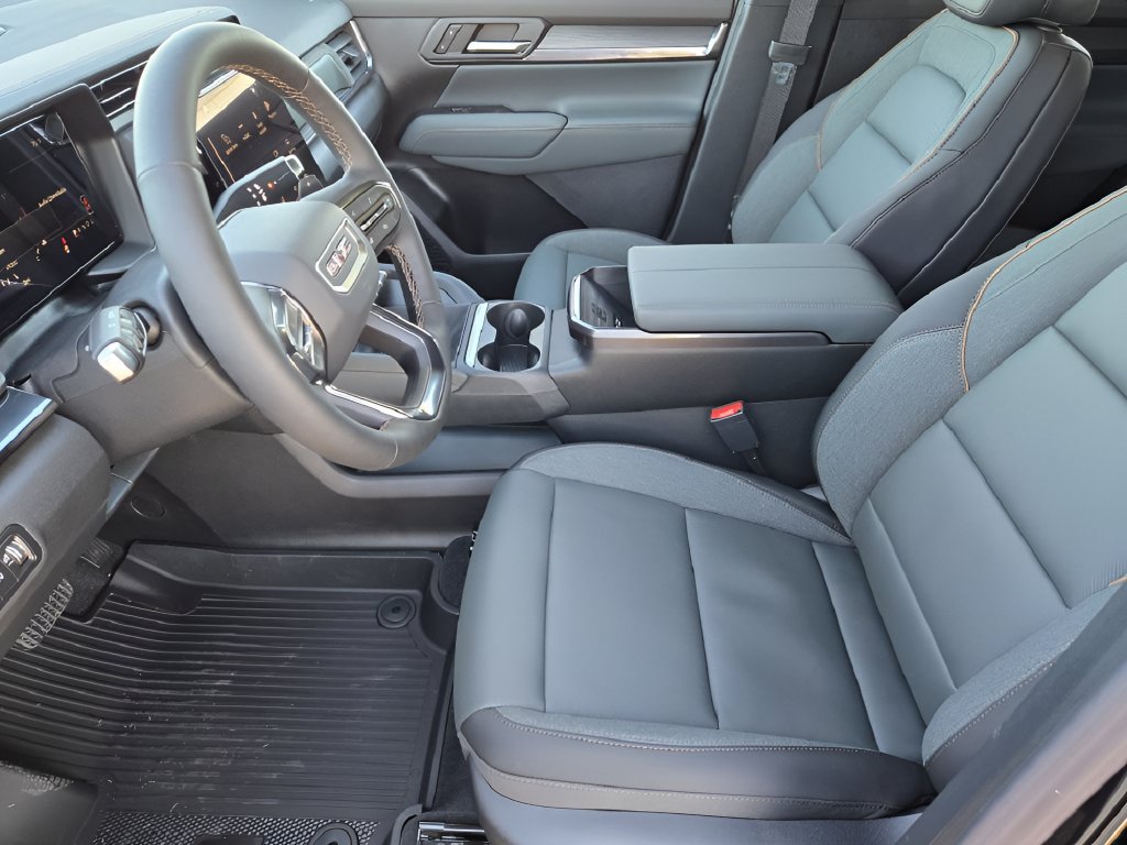 New 2027 GMC Terrain AT4 w/ Convenience Package III AWD/4WD image 10