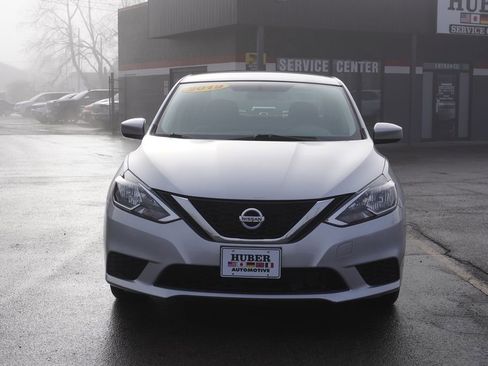 Used 2019 Nissan Sentra SV image 2