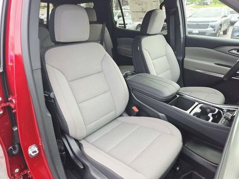New 2026 Chevrolet Traverse LT w/ Midnight/Sport Edition AWD/4WD image 14