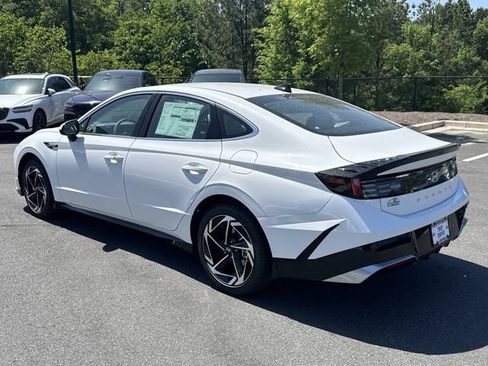 New 2026 Hyundai Sonata SEL FWD image 6