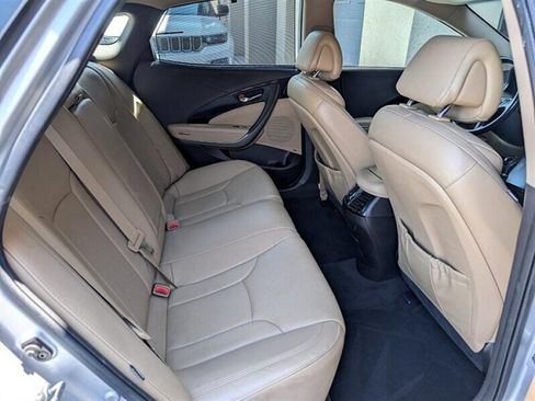 Used 2012 Hyundai Azera w/ Technology Pkg image 27