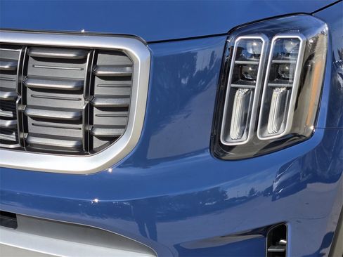 New 2025 Kia Telluride S image 6