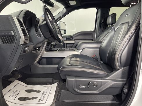 Certified 2022 Ford F350 Platinum w/ Tremor Off-Road Package AWD/4WD image 11