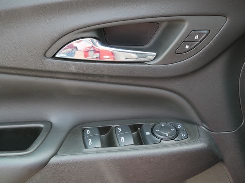 Used 2024 Chevrolet Equinox LT AWD/4WD image 19