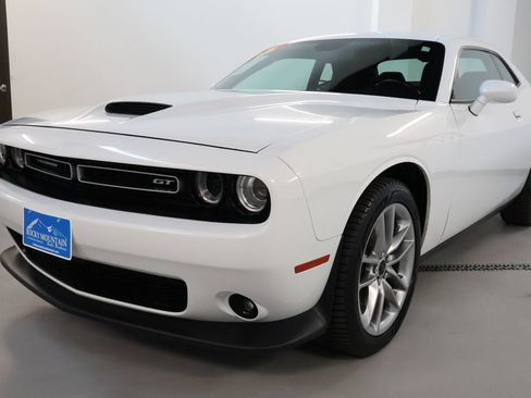 Used 2022 Dodge Challenger GT AWD/4WD image 3