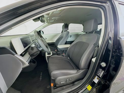 Used 2024 Hyundai Ioniq 5 SEL RWD image 13