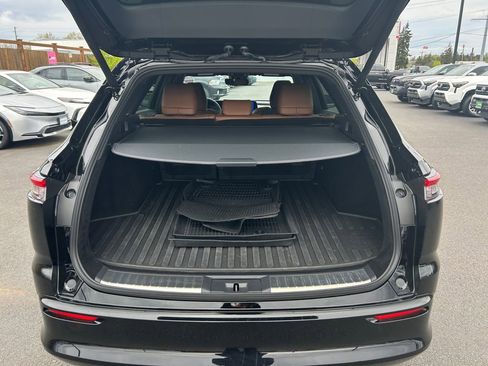 Used 2025 Toyota Crown Signia AWD/4WD image 22