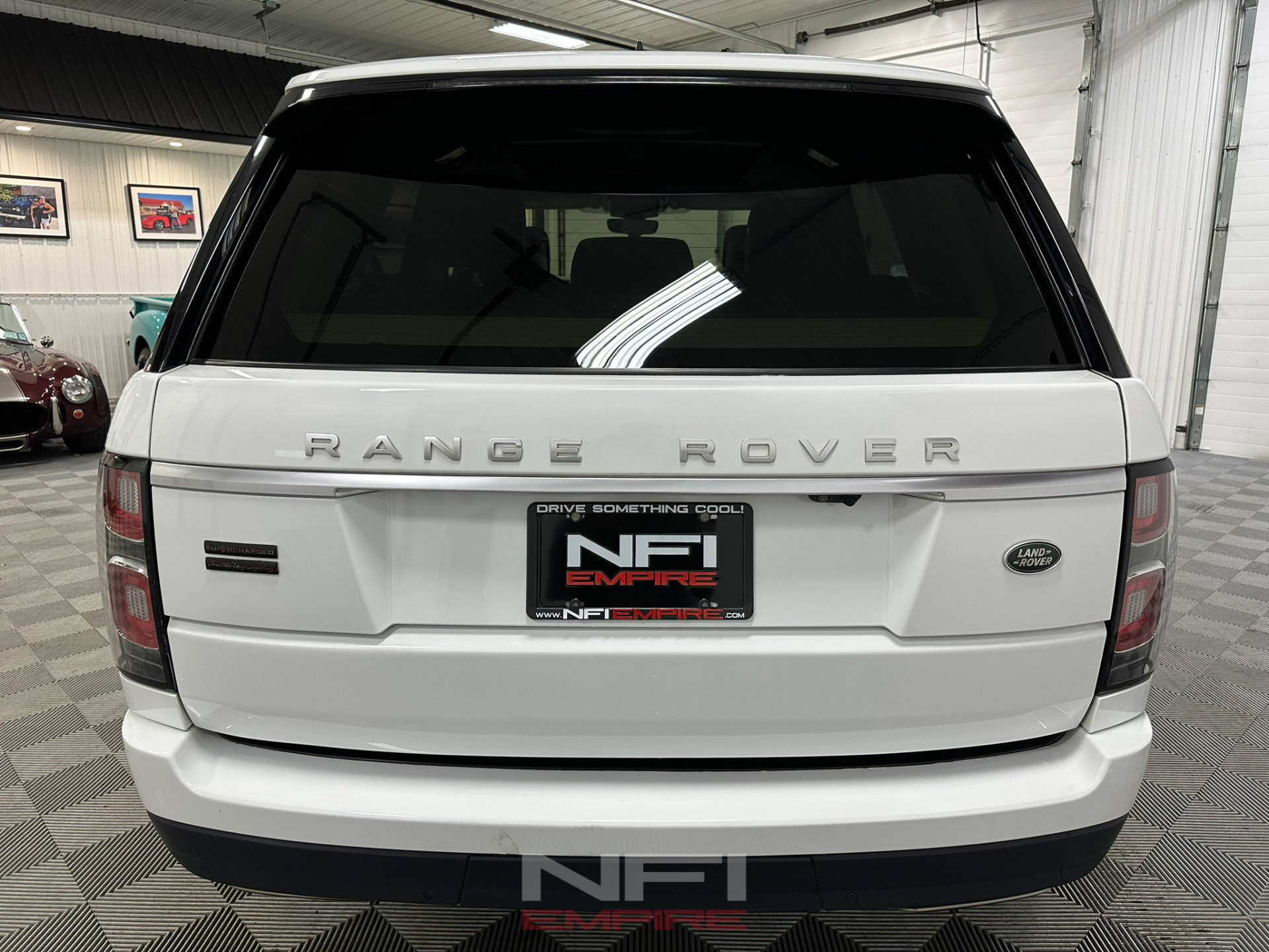 Used 2018 Land Rover Range Rover Supercharged AWD/4WD image 9