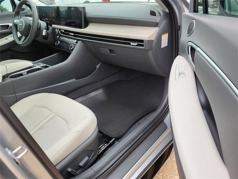 New 2025 Hyundai Sonata SEL image 7