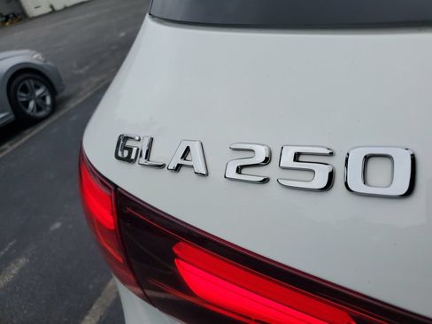 Used 2025 Mercedes-Benz GLA 250 4MATIC image 7