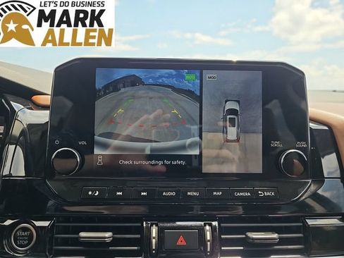 Used 2022 Nissan Pathfinder Platinum w/ Cargo Package AWD/4WD image 14