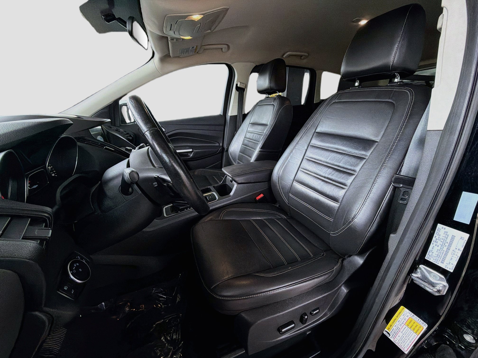 Used 2017 Ford Escape SE w/ SE Leather Comfort Package AWD/4WD image 13