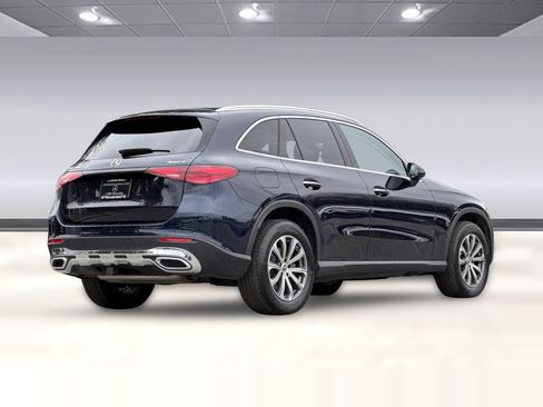 Used 2024 Mercedes-Benz GLC 300 4MATIC image 9