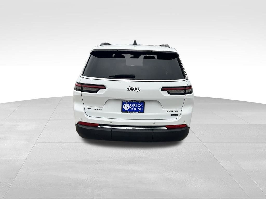 Used 2022 Jeep Grand Cherokee L Limited AWD/4WD image 5