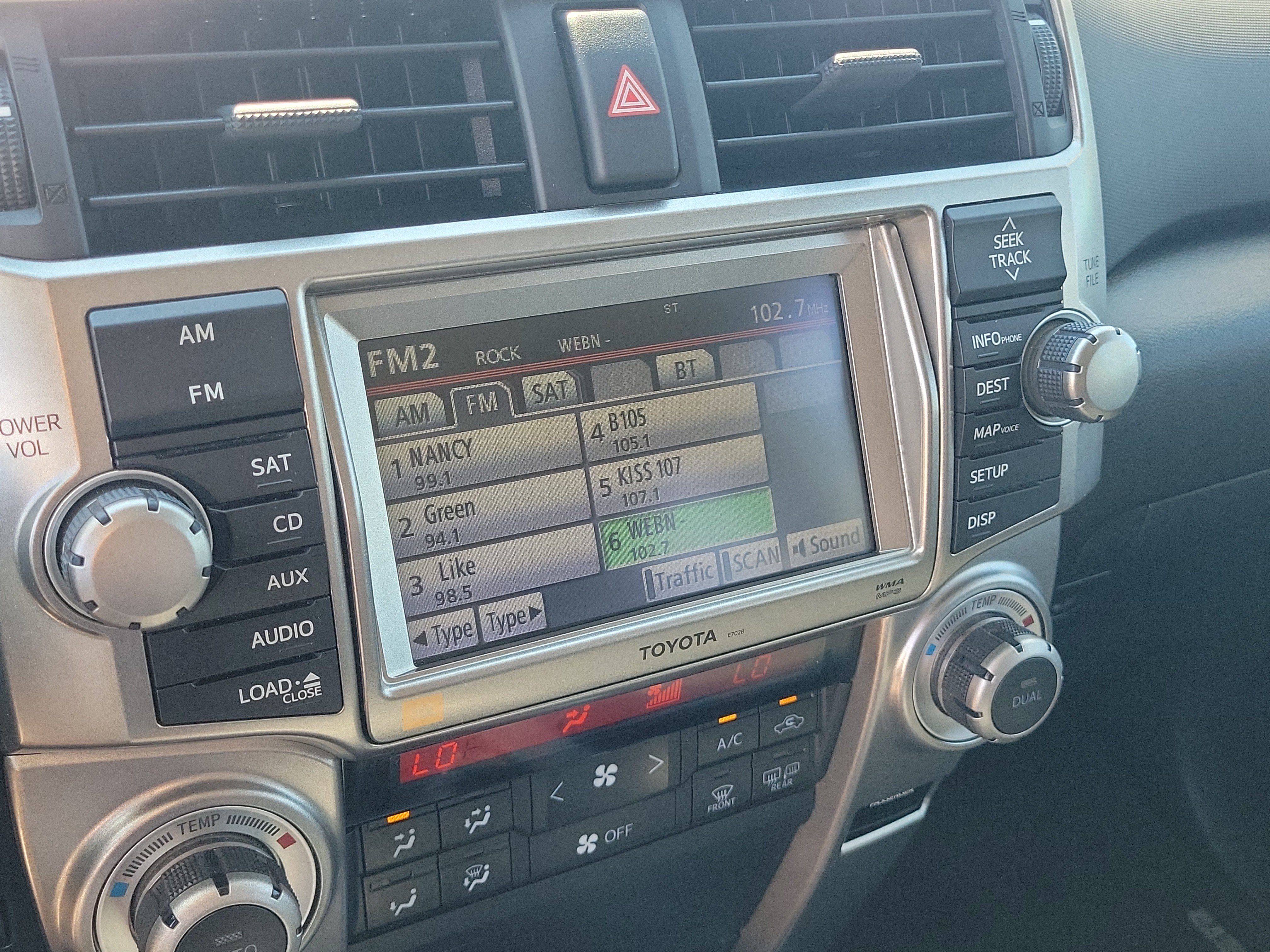 Used 2013 Toyota 4Runner Limited AWD/4WD image 25
