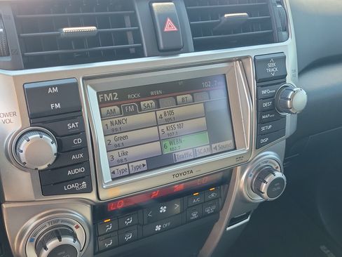 Used 2013 Toyota 4Runner Limited AWD/4WD image 25