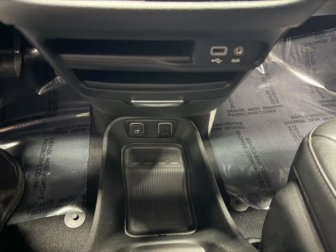 Used 2020 Chrysler Pacifica Touring-L AWD/4WD image 35