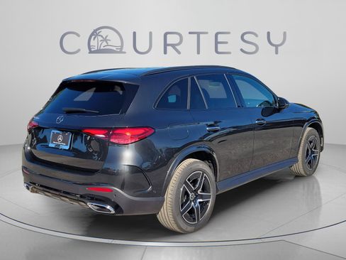 Certified 2026 Mercedes-Benz GLC 300 image 4