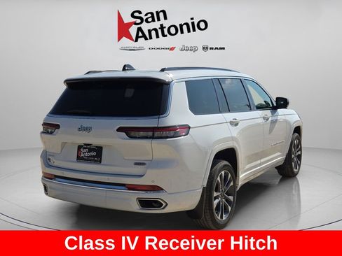 New 2025 Jeep Grand Cherokee L Overland w/ Trailer Tow Package AWD/4WD image 8