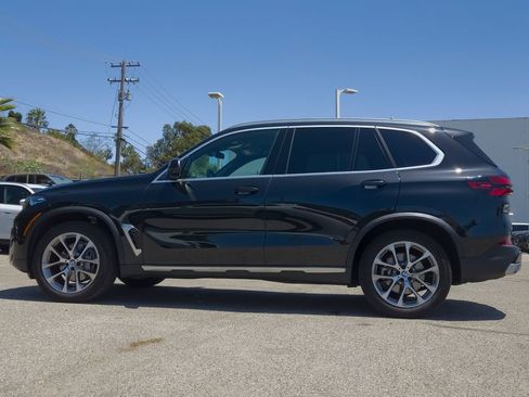 Used 2026 BMW X5 sDrive40i w/ Premium Package RWD image 25