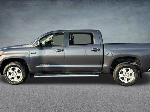 Used 2018 Toyota Tundra SR5 w/ SR5 Upgrade Package AWD/4WD image 4