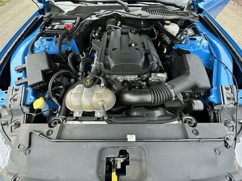 Used 2017 Ford Mustang Premium RWD image 27