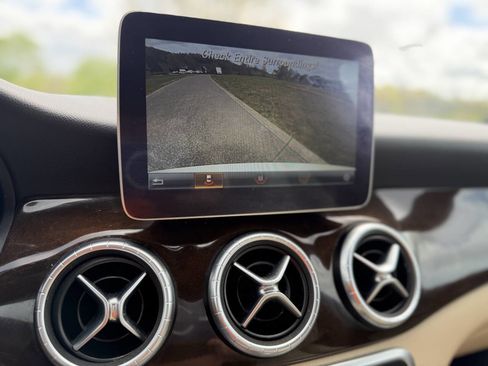 Used 2018 Mercedes-Benz CLA 250 4MATIC image 12