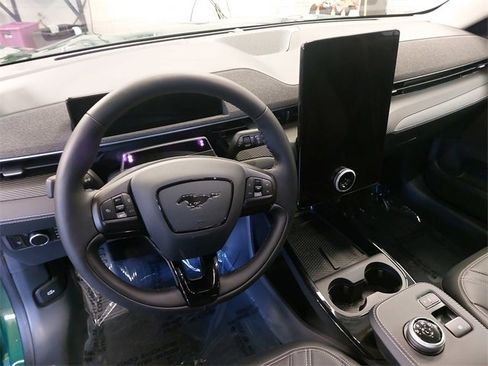 Certified 2024 Ford Mustang Mach-E Premium image 16