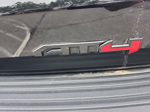 Used 2023 GMC Yukon AT4 image 11