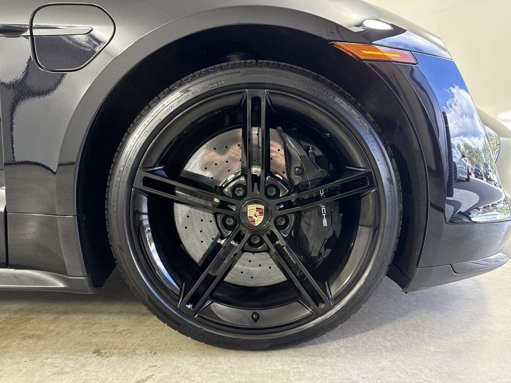 Certified 2021 Porsche Taycan Turbo S w/ Premium Package AWD/4WD image 15