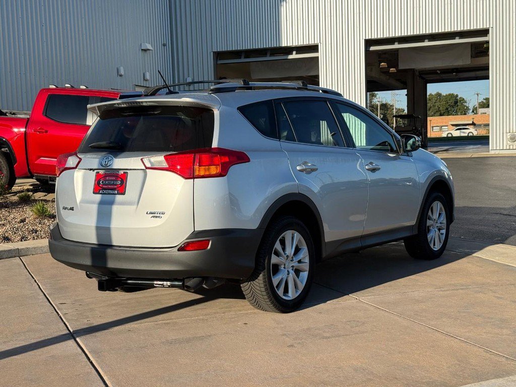 Used 2015 Toyota RAV4 Limited w/ Technology Package AWD/4WD image 5