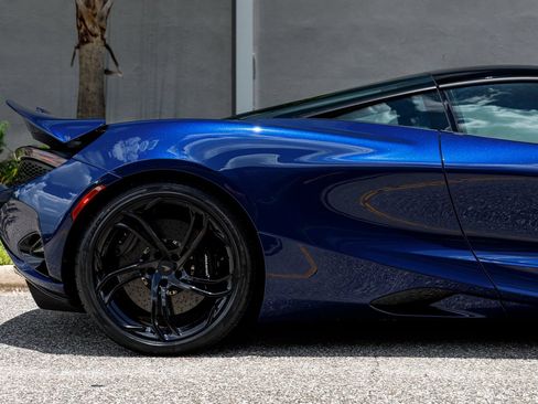 Used 2025 McLaren 750S RWD image 13