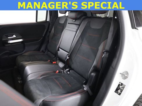 Used 2022 Mercedes-Benz GLB 250 4MATIC image 35