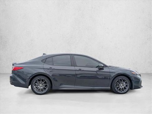 Used 2025 Toyota Camry SE FWD image 4