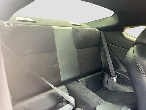 Used 2025 Toyota GR86 Premium RWD image 25