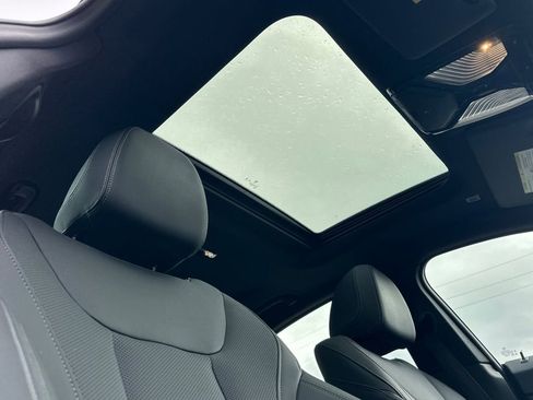 Used 2023 BMW i4 eDrive35 w/ Premium Package image 17