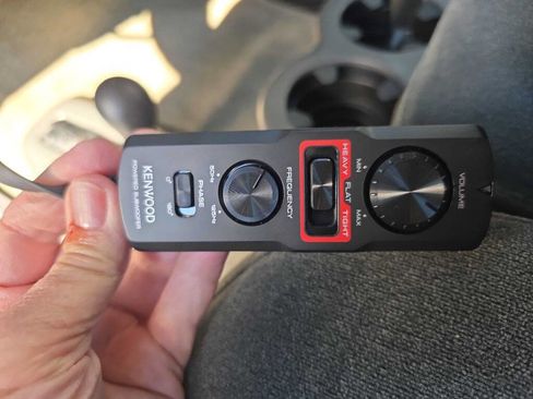 Used 2004 Chevrolet Silverado 3500 4x4 Crew Cab w/ Heavy-Duty Power Package image 17