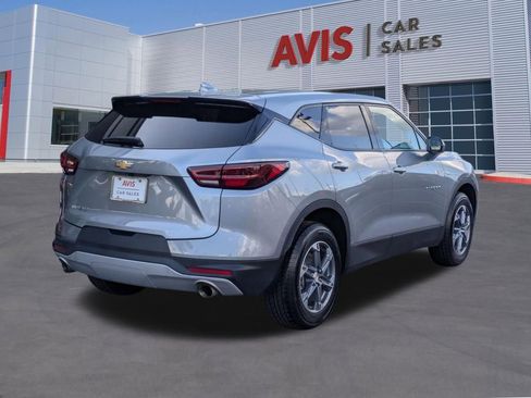 Used 2025 Chevrolet Blazer LT image 6